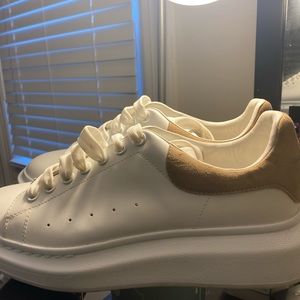 Alexander McQueen Oversized Sneakers Suede